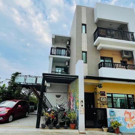 Lucky Bear Guesthouse Magong Extérieur photo