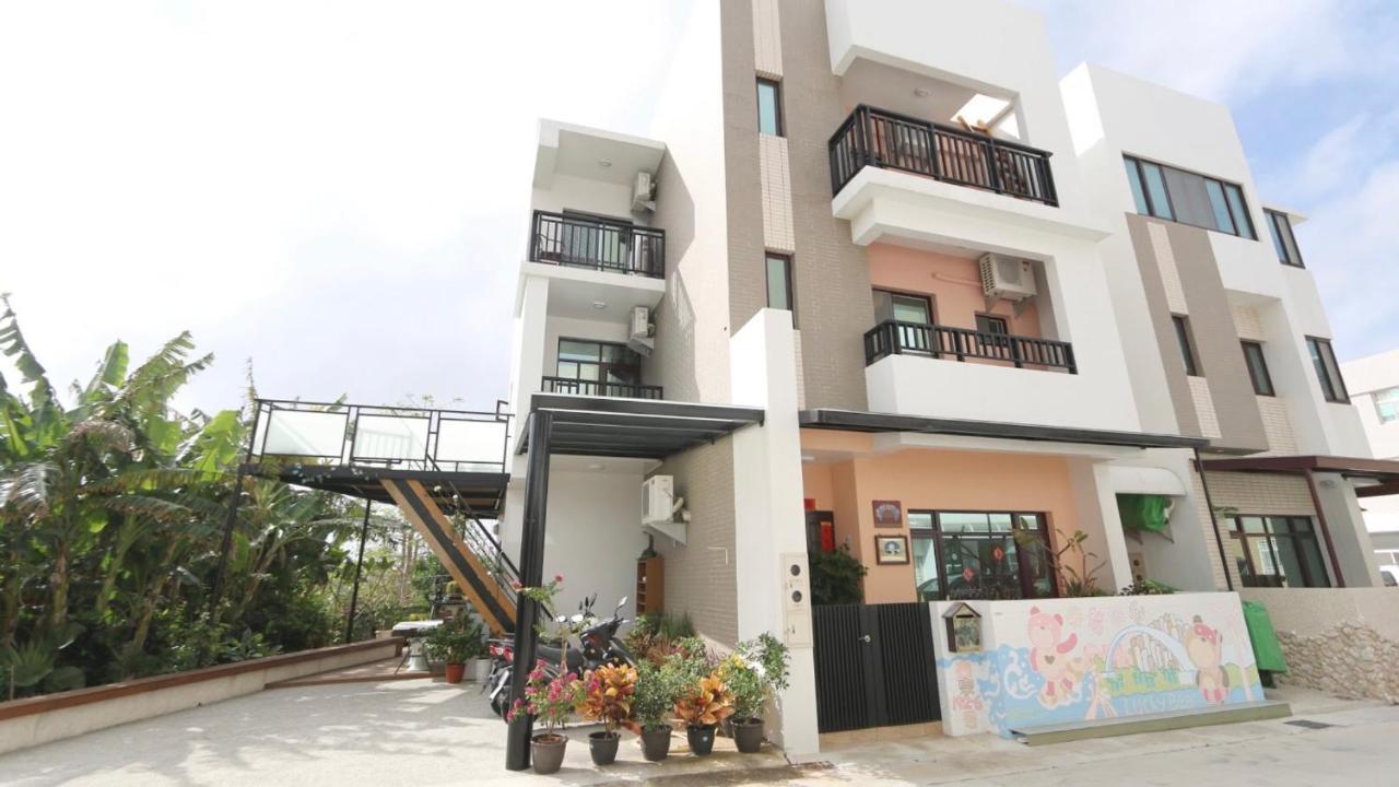 Lucky Bear Guesthouse Magong Extérieur photo